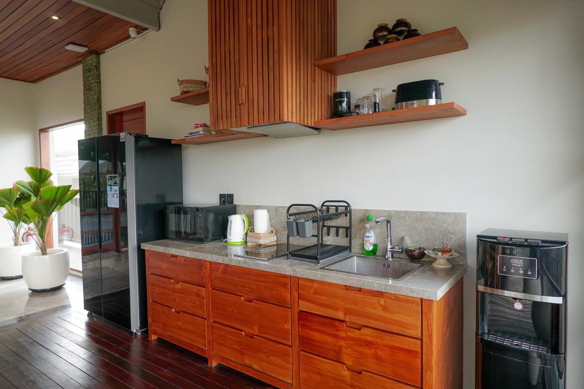 Tropical Beach House Bali เซมินยัค ภายนอก รูปภาพ