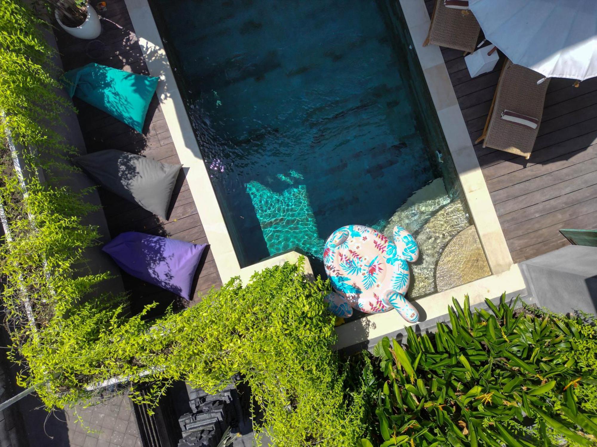 Tropical Beach House Bali เซมินยัค ภายนอก รูปภาพ