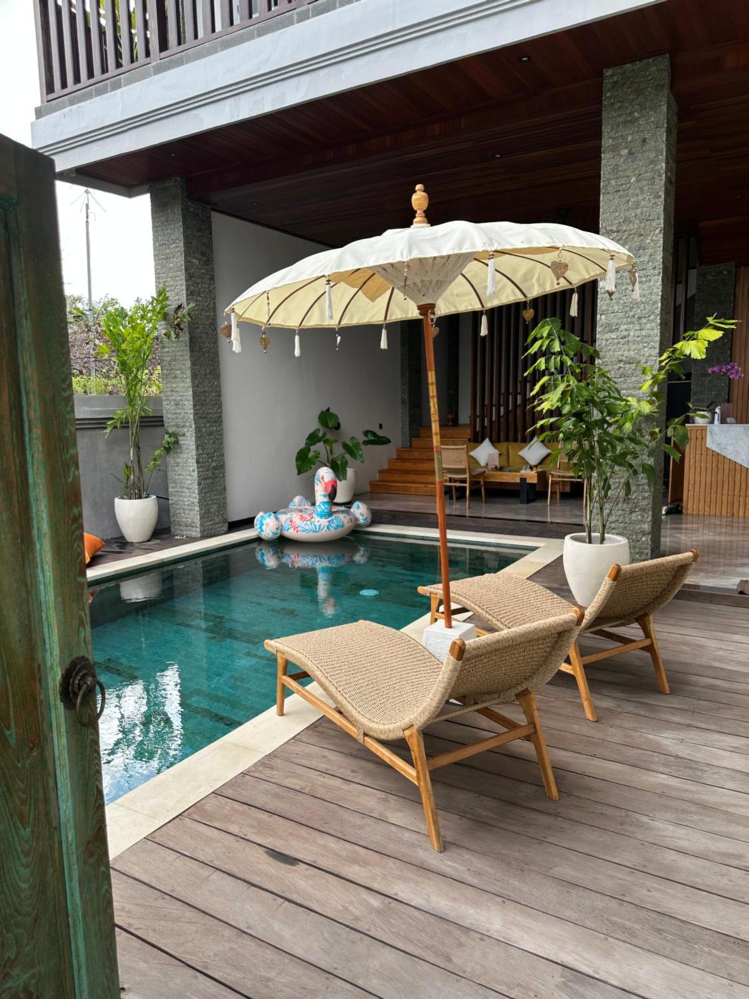 Tropical Beach House Bali เซมินยัค ภายนอก รูปภาพ