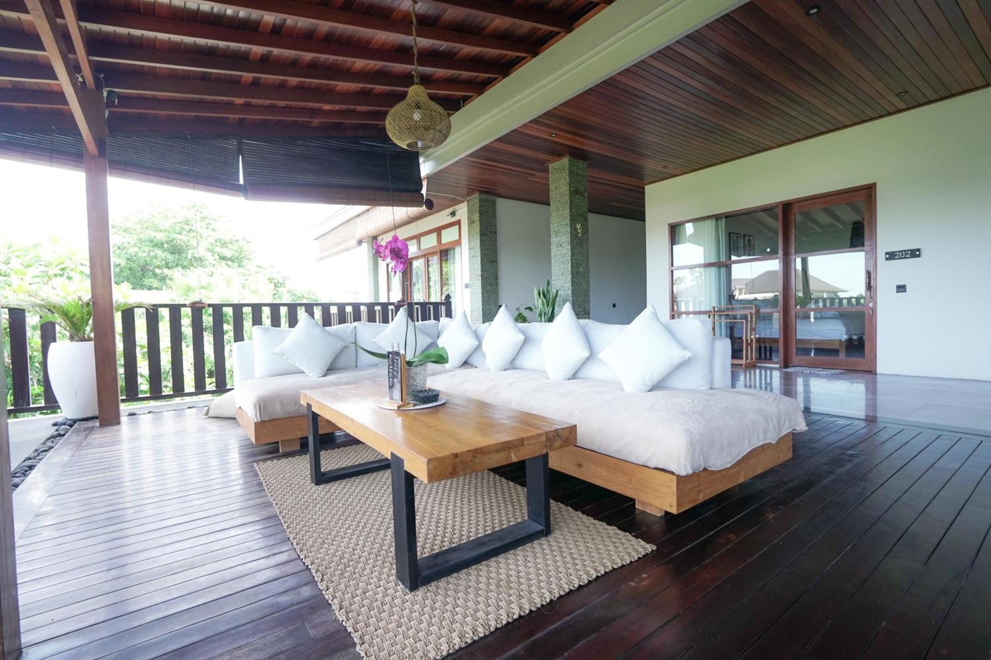 Tropical Beach House Bali เซมินยัค ภายนอก รูปภาพ