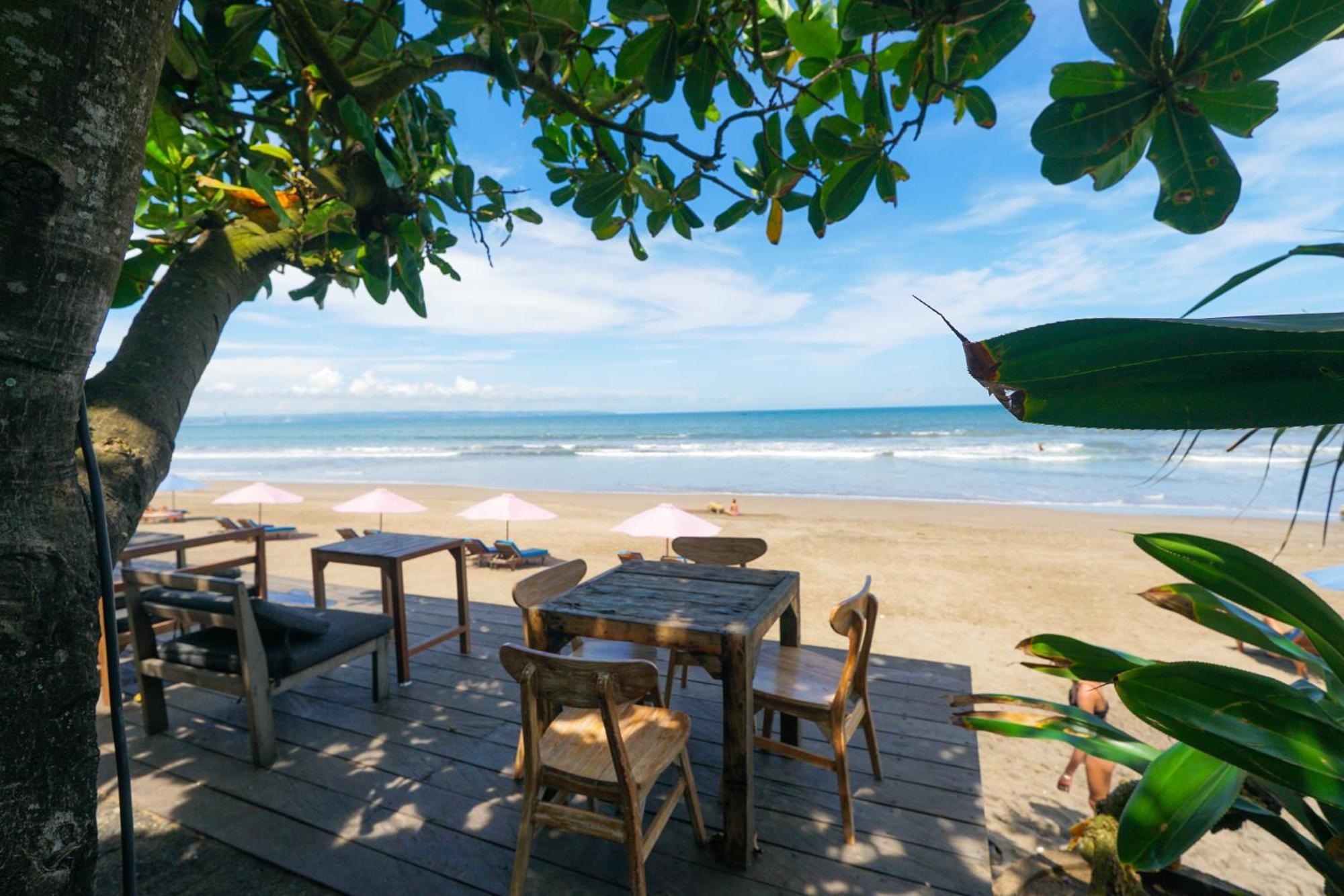Tropical Beach House Bali เซมินยัค ภายนอก รูปภาพ
