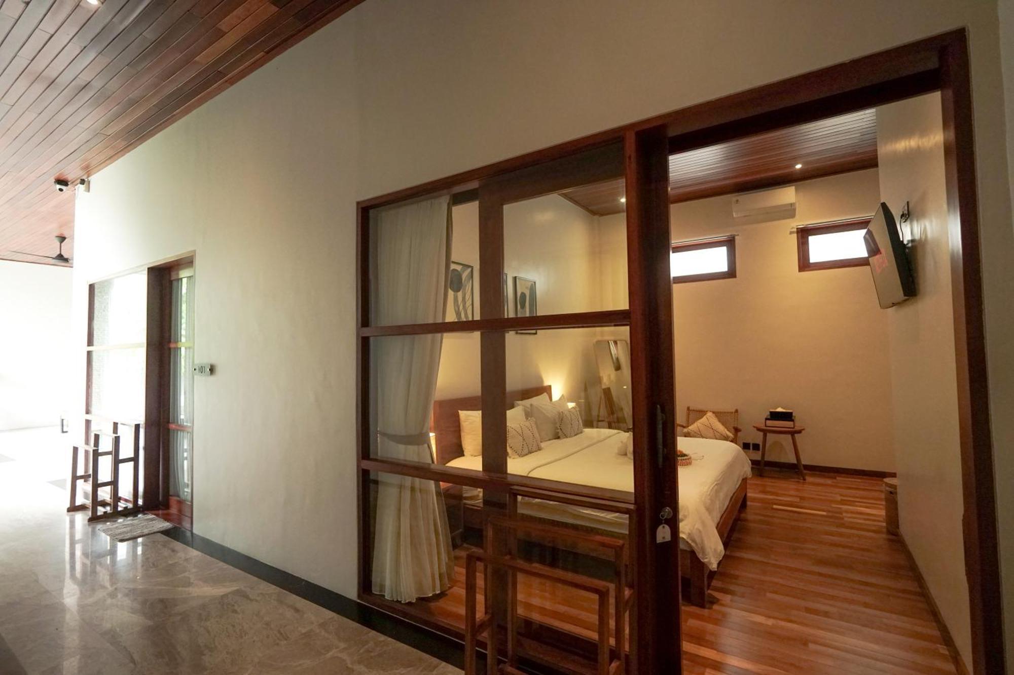 Tropical Beach House Bali เซมินยัค ห้อง รูปภาพ