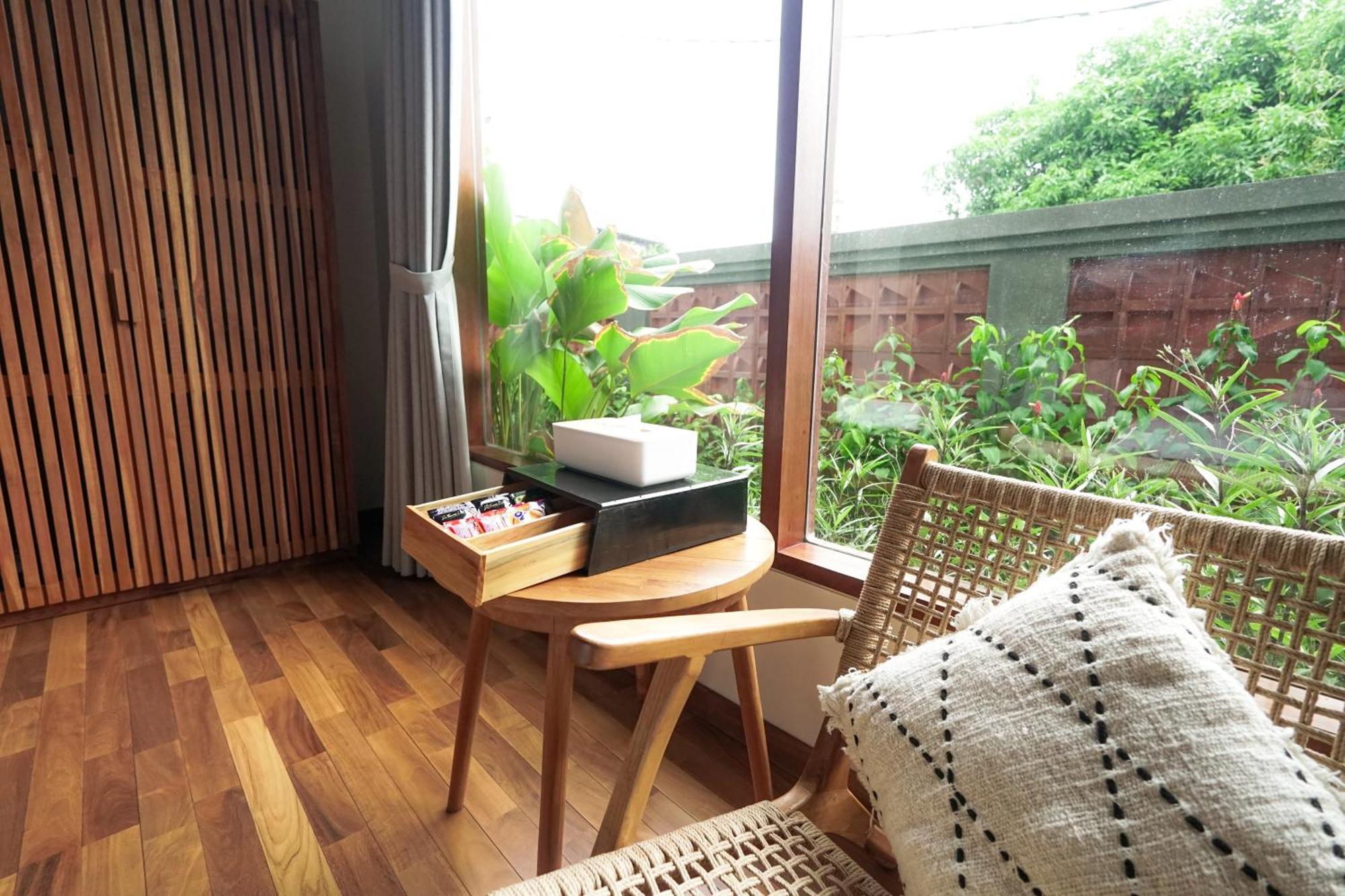 Tropical Beach House Bali เซมินยัค ห้อง รูปภาพ
